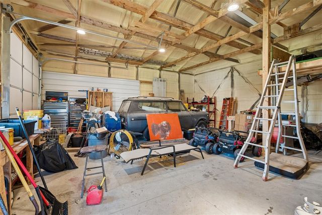 6140 Amberly Drive, Edmond, OK 73025