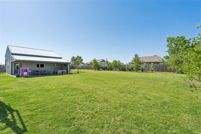 6140 Amberly Drive, Edmond, OK 73025