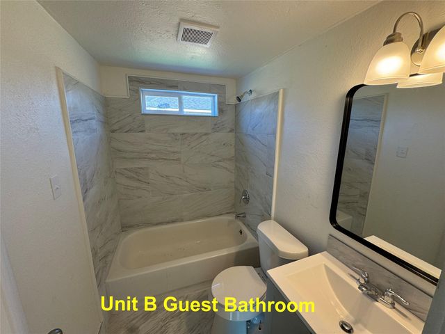 8214 Livingston Street A, Houston, TX 77051