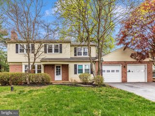 7518 OAKMONT DR, Frederick, MD 21702