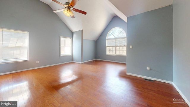 4 RAINBOW DR, Mays Landing, NJ 08330