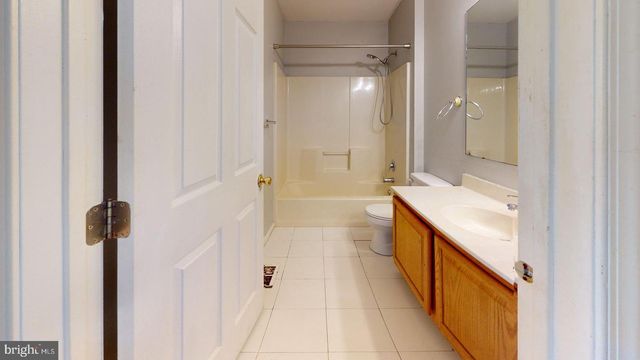 4 RAINBOW DR, Mays Landing, NJ 08330