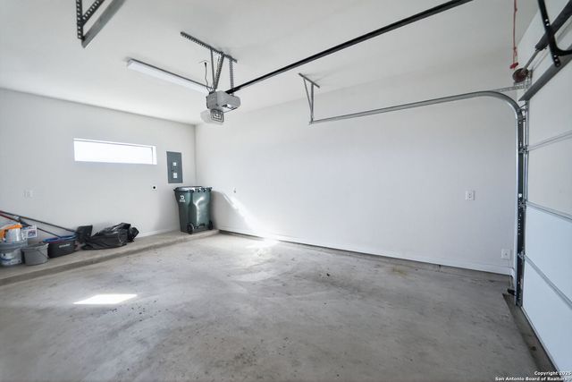 1606 N Hackberry St Unit 204, San Antonio, TX 78208