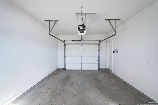 1606 N Hackberry St Unit 204, San Antonio, TX 78208