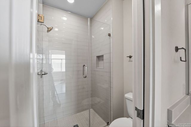 1606 N Hackberry St Unit 204, San Antonio, TX 78208