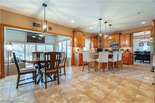 6607 Woodbridge Circle NW, Massillon, OH 44646