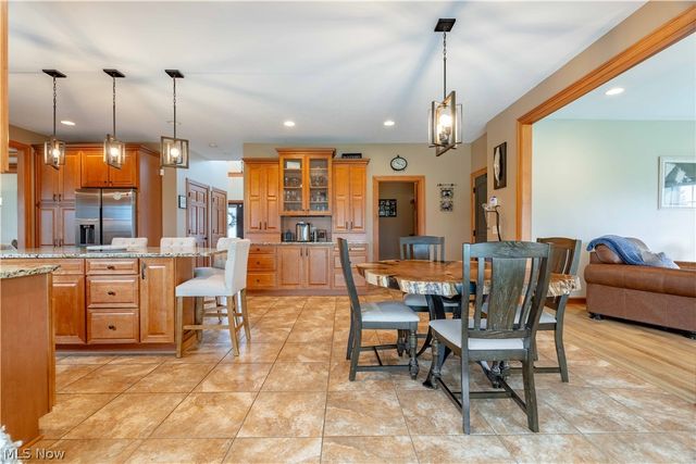 6607 Woodbridge Circle NW, Massillon, OH 44646