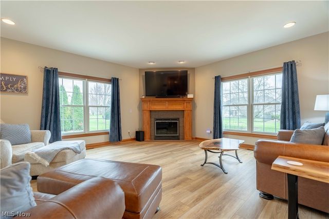 6607 Woodbridge Circle NW, Massillon, OH 44646