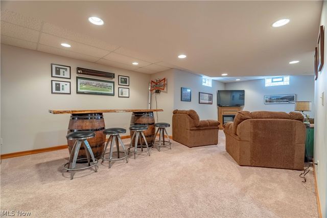 6607 Woodbridge Circle NW, Massillon, OH 44646