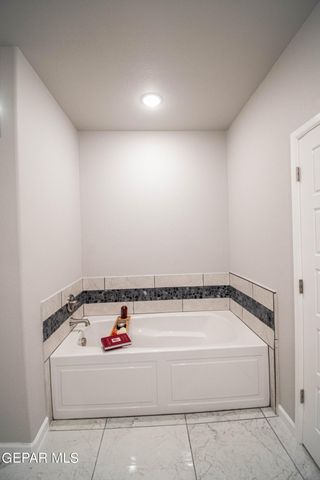 12728 Viendo Norte Drive, El Paso, TX 79934