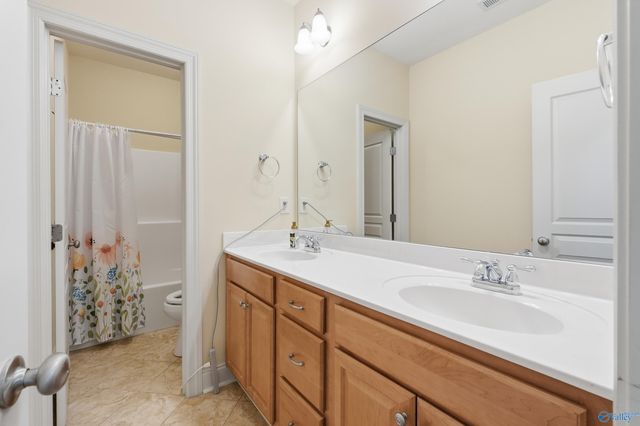 104 Somerset Park Drive, Huntsville, AL 35811