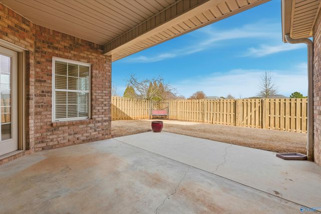 104 Somerset Park Drive, Huntsville, AL 35811