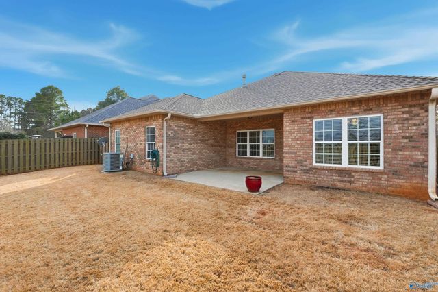 104 Somerset Park Drive, Huntsville, AL 35811