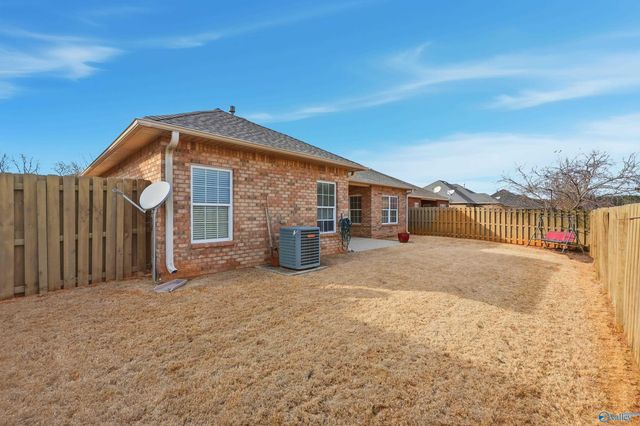 104 Somerset Park Drive, Huntsville, AL 35811