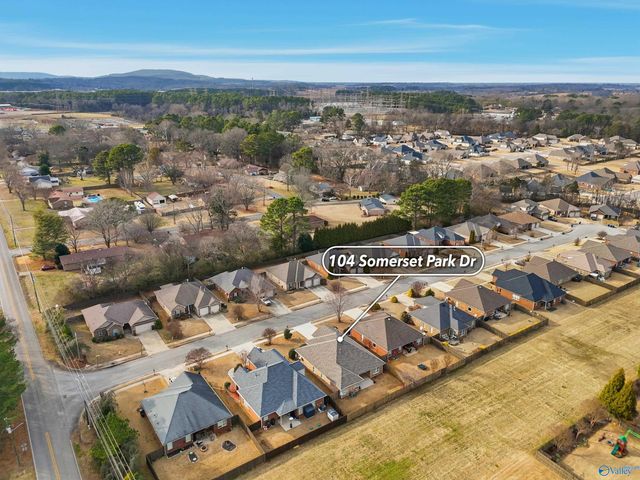 104 Somerset Park Drive, Huntsville, AL 35811