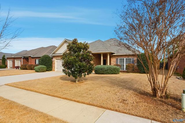 104 Somerset Park Drive, Huntsville, AL 35811