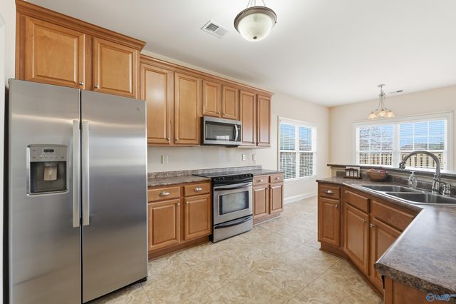 104 Somerset Park Drive, Huntsville, AL 35811