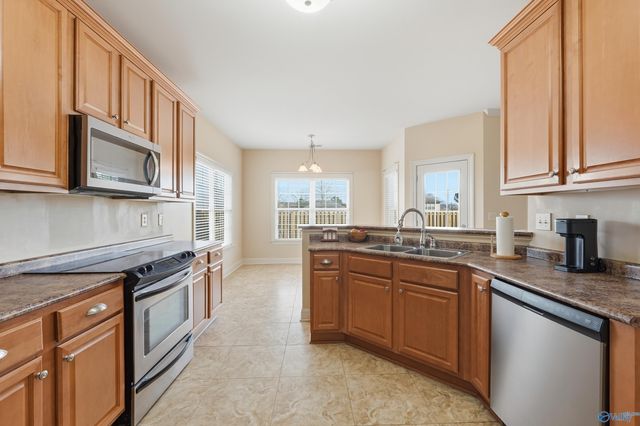 104 Somerset Park Drive, Huntsville, AL 35811