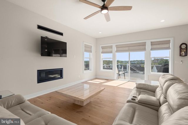 430 MUSTANG RD, Downingtown, PA 19335