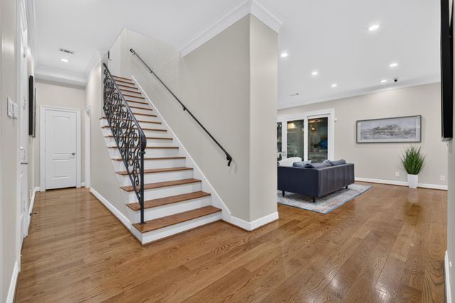 4420 Darsey Street, Bellaire, TX 77401