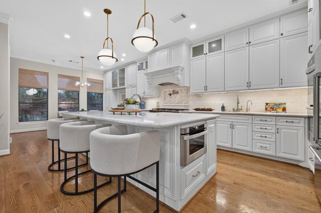 4420 Darsey Street, Bellaire, TX 77401