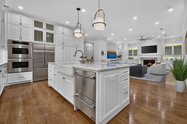 4420 Darsey Street, Bellaire, TX 77401