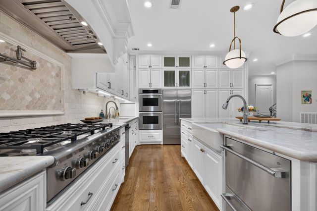 4420 Darsey Street, Bellaire, TX 77401