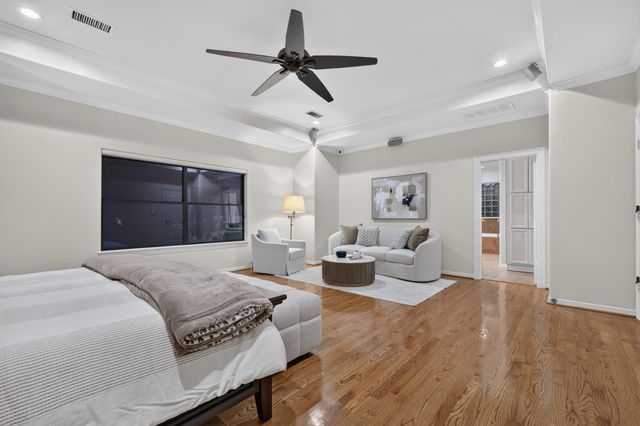 4420 Darsey Street, Bellaire, TX 77401