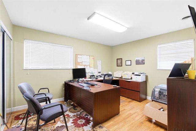 10 Fairway Drive, Springboro, OH 45066