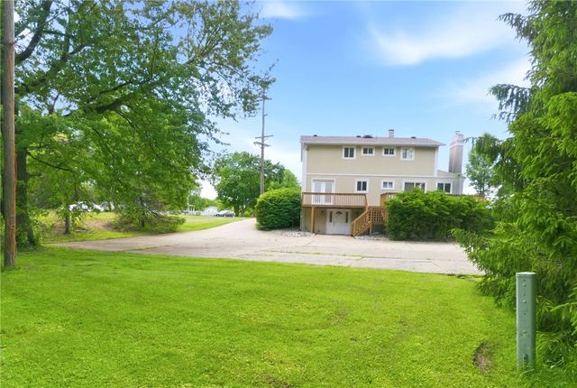 10 Fairway Drive, Springboro, OH 45066