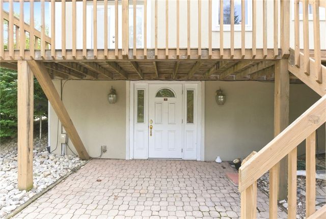 10 Fairway Drive, Springboro, OH 45066