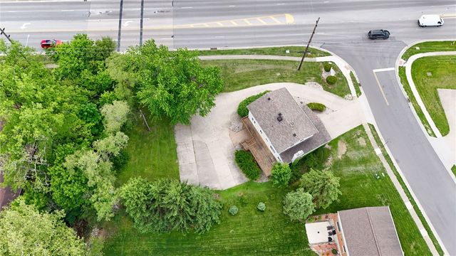 10 Fairway Drive, Springboro, OH 45066