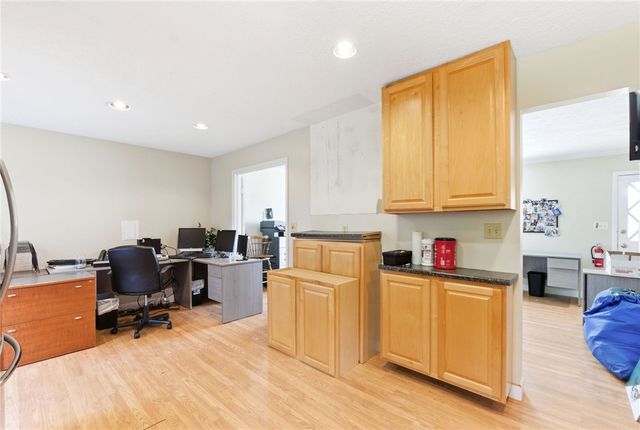 10 Fairway Drive, Springboro, OH 45066
