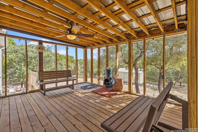 798 legion, Lakehills, TX 78063