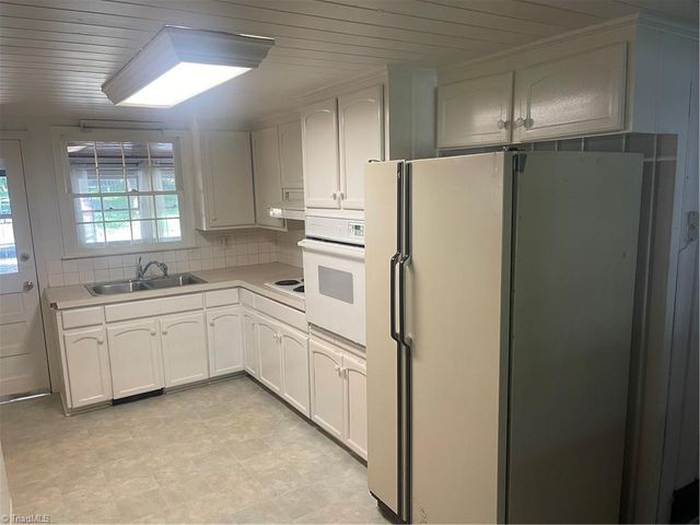 2281 Olivet Church Road, Winston-salem, NC 27106