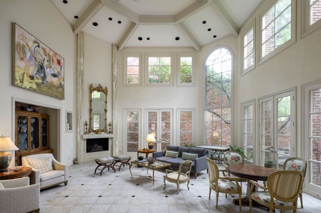 7724 Glen Albens Circle, Dallas, TX 75225