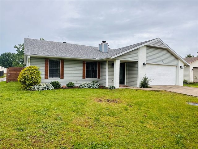 219 Winesap Lane, Bentonville, AR 72712