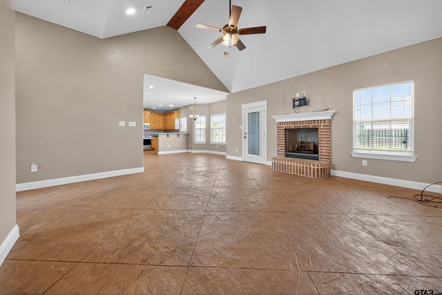 709 Linus Lane, Lindale, TX 75771