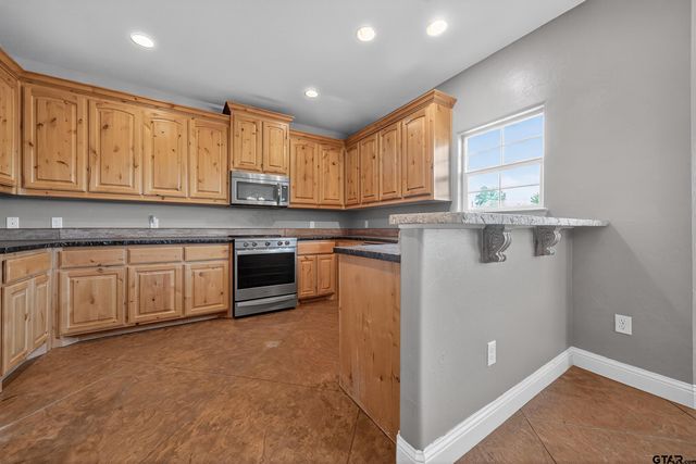 709 Linus Lane, Lindale, TX 75771