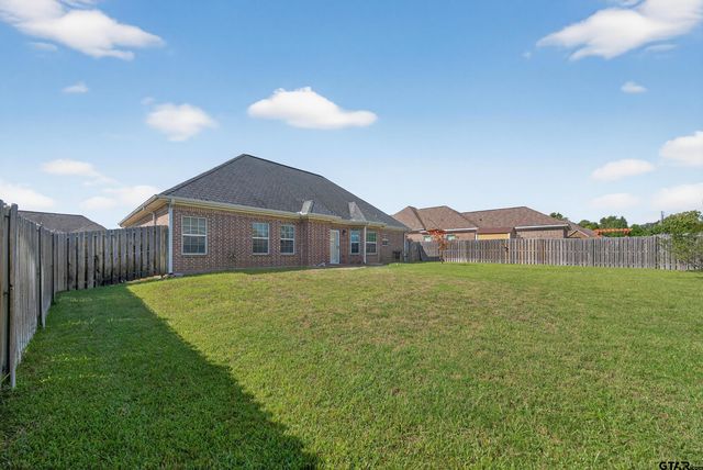 709 Linus Lane, Lindale, TX 75771