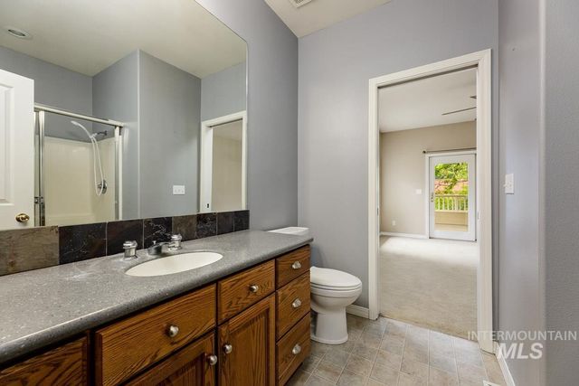 963 E Kingsford Dr, Meridian, ID 83642