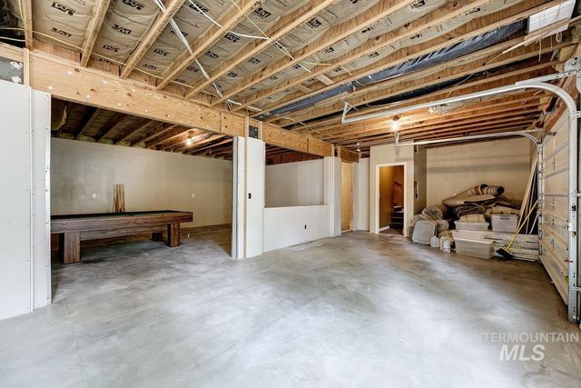 963 E Kingsford Dr, Meridian, ID 83642