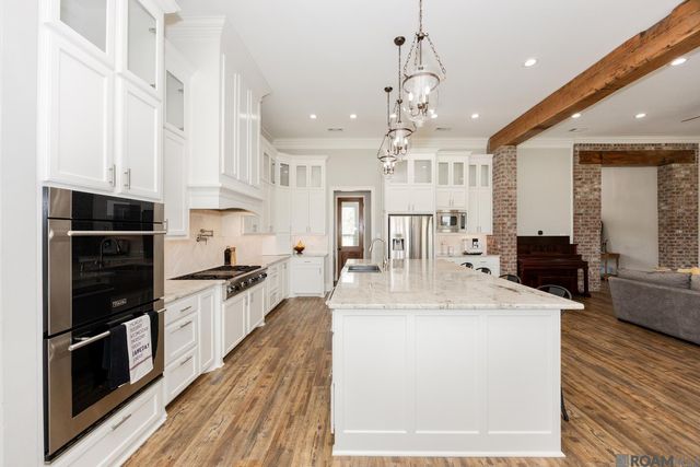 9527 Burnside Rd, Bueche, LA 70729