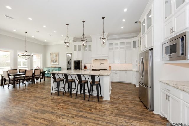 9527 Burnside Rd, Bueche, LA 70729