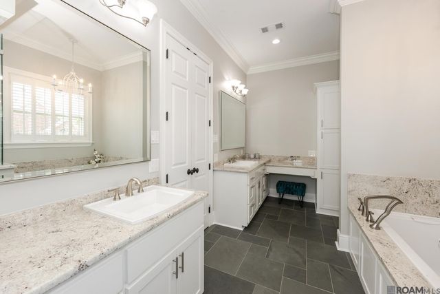 9527 Burnside Rd, Bueche, LA 70729