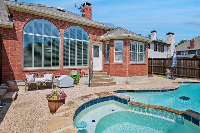 7710 Sweetgum Drive, Irving, TX 75063