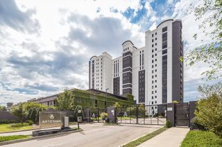 717 S Riverside Dr Apt 1004, Memphis, TN 38103