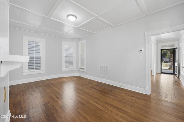 612 W Main Street, Elizabeth City, NC 27909