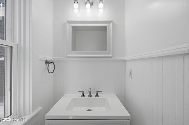 612 W Main Street, Elizabeth City, NC 27909
