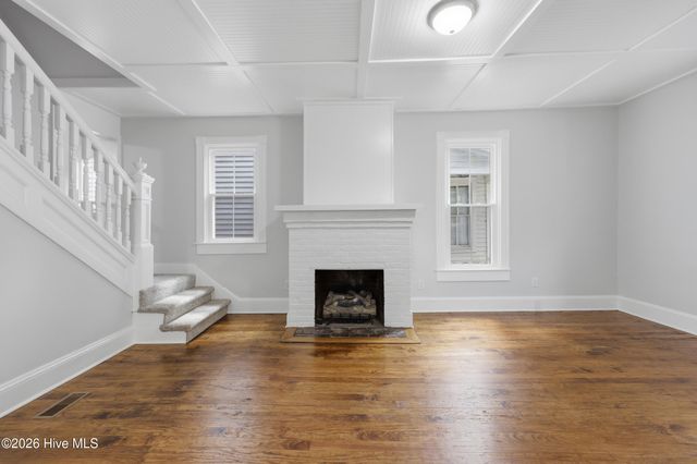 612 W Main Street, Elizabeth City, NC 27909